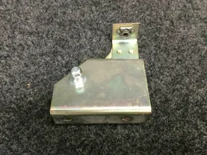 20272-001 Cirrus SR22 Cabin Door Attach Bracket LH